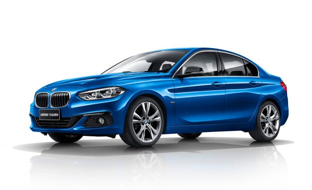 파일:BMW 1er 세단.jpg