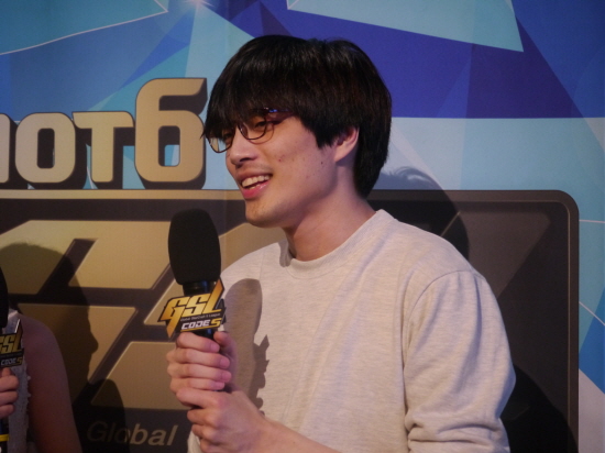 파일:변현우.jpg