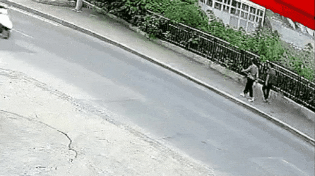 파일:짱깨국의 어느 거리.gif