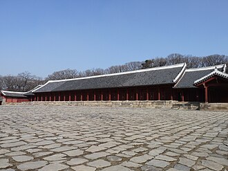 Jongmyo-Jeongjeon.jpg