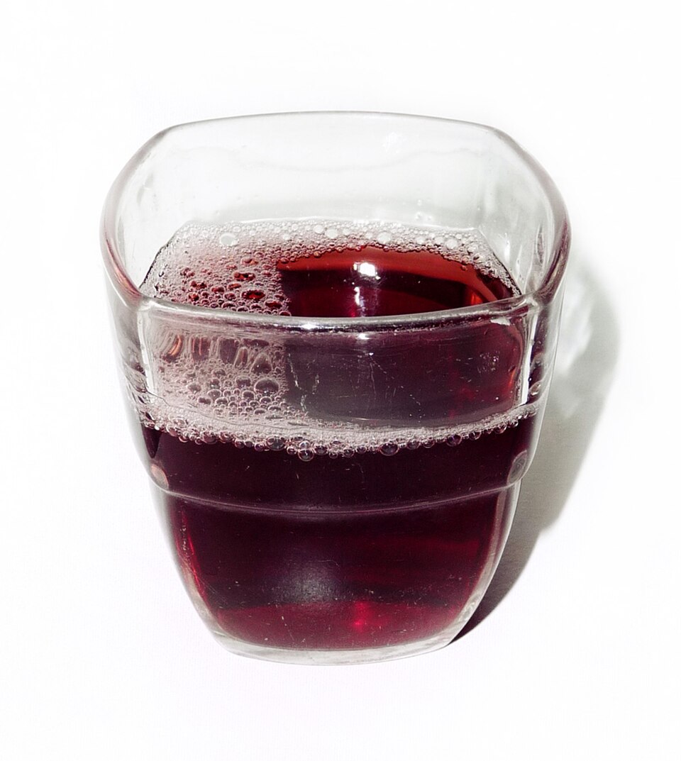 파일:Glass of grape juice.jpeg