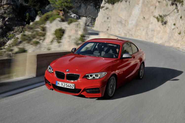 파일:BMW 2er.jpg