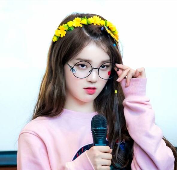 파일:안경승희.jpg