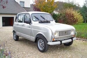 Renault R4 GTL Clan 1987.jpeg