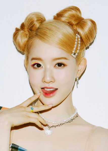 파일:SIEUN Profile.jpg