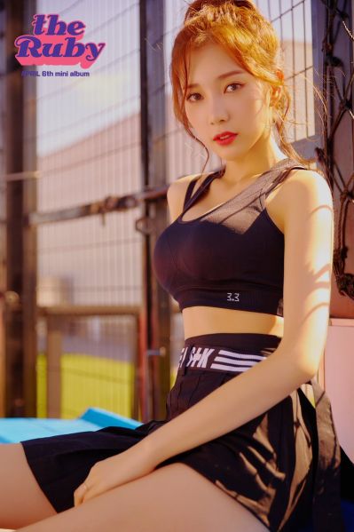 파일:윤채경 최신.jpeg