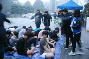 이게 사람새끼들인가.jpg