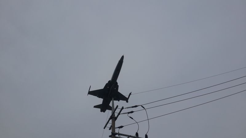 파일:수원 공군기지 f5 2016-04-10 06-43.jpg