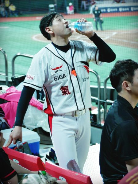 파일:주일매직.jpeg