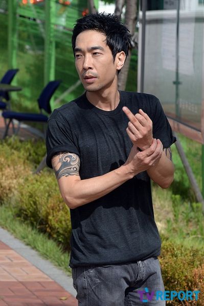 파일:고영욱凸.jpg