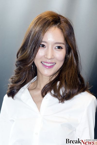파일:왕빛나.jpg