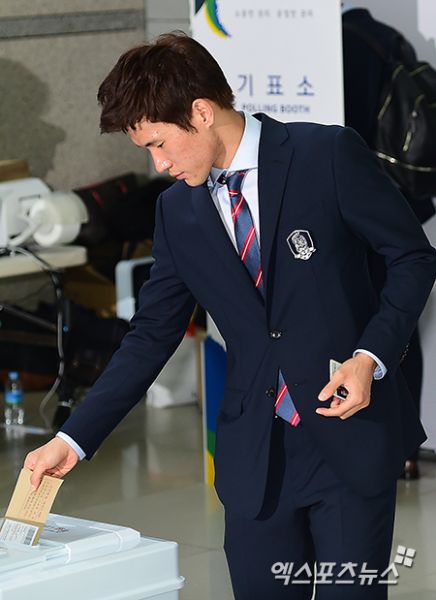 파일:한국영.jpg