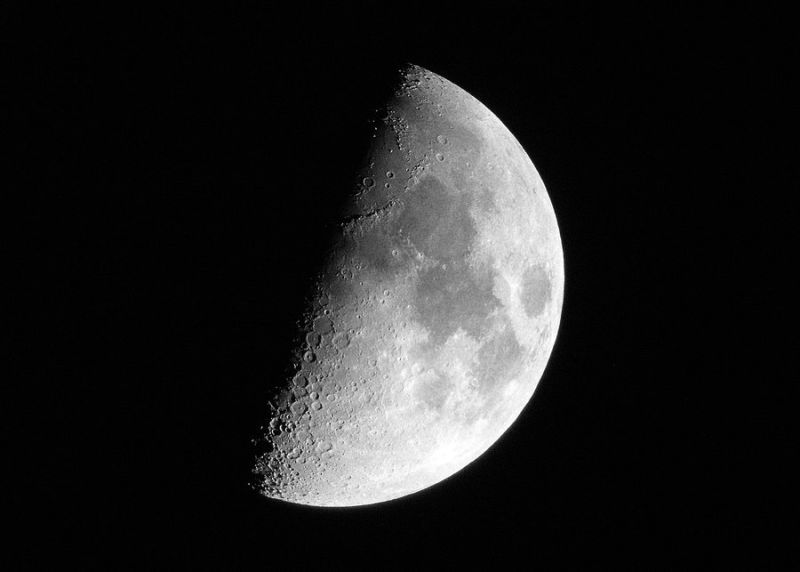 파일:Half Moon.jpg