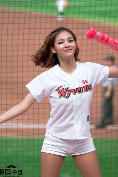 파일:강윤이2.jpg