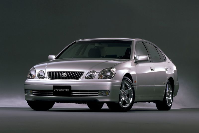 파일:Toyotaaristo.jpeg