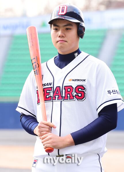 파일:안준01.jpg