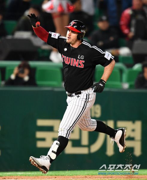 파일:토미 조셉.jpg