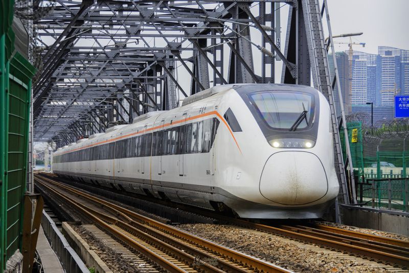 파일:CRH6.jpg