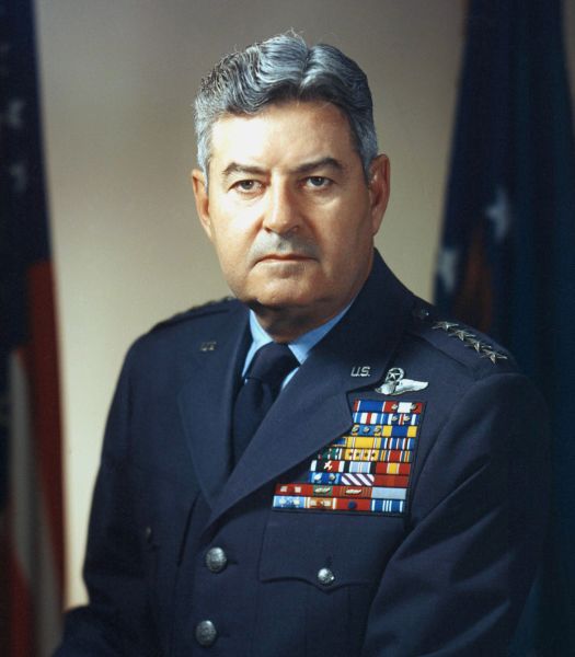 파일:Curtis LeMay (USAF).jpg