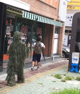 특수집행대원들의 중고딩테러조직 고위간부 체포작전