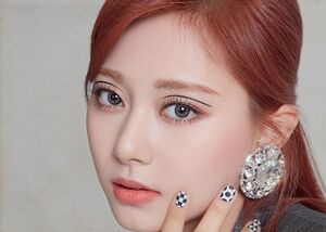 트와이스 쯔위(I CAN'T STOP ME).jpg