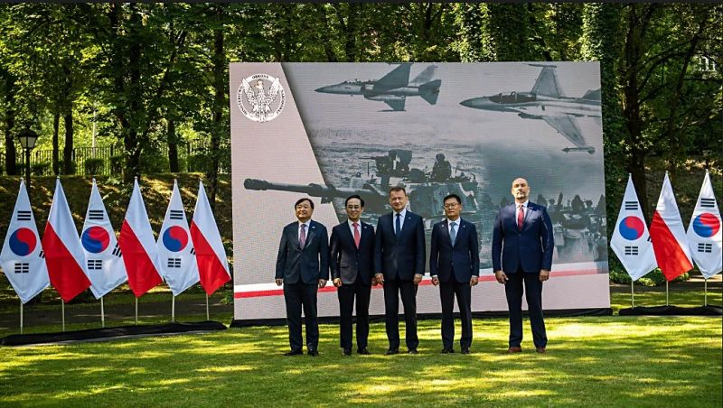 파일:2022년7월EE일.jpg