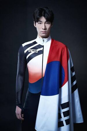 황대헌.jpg