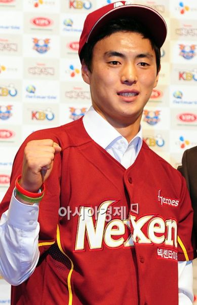 파일:윤지웅혀.jpg