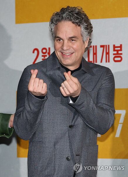파일:마크 러팔로.jpg