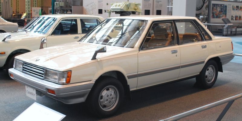 파일:캠리 V10.jpg