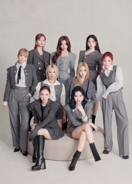 파일:트와이스 I CAN'T STOP ME.jpg