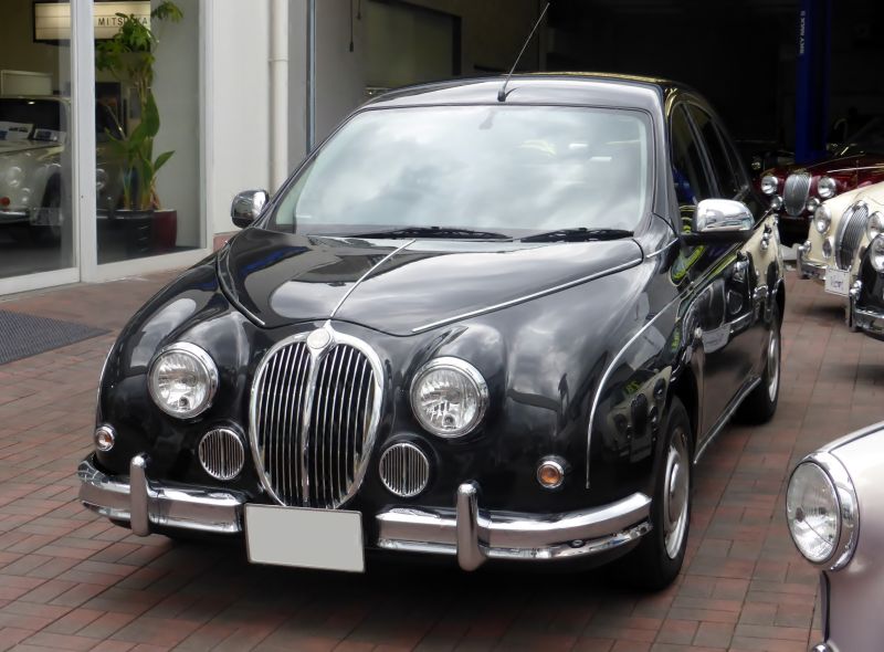 파일:Mitsuoka Viewt 12ST (K13) front.jpg
